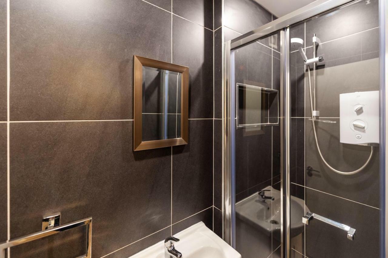 The Town House Kinsale, Hosted By Exquisite Holiday Homes, Sleeps 16 Eksteriør bilde